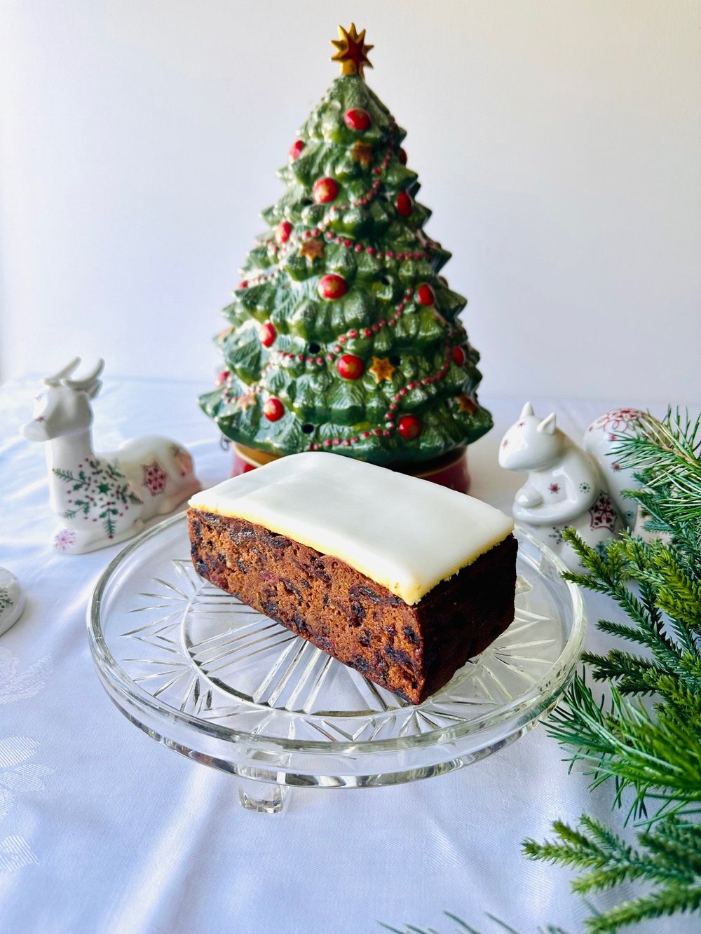 Classic Iced Fruit Cake - 500g