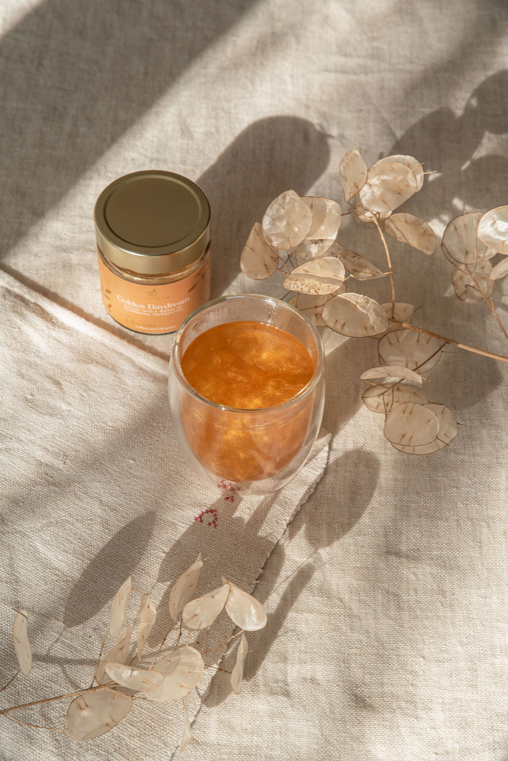 Golden Daydreams - Edible Glitter Infused Tea