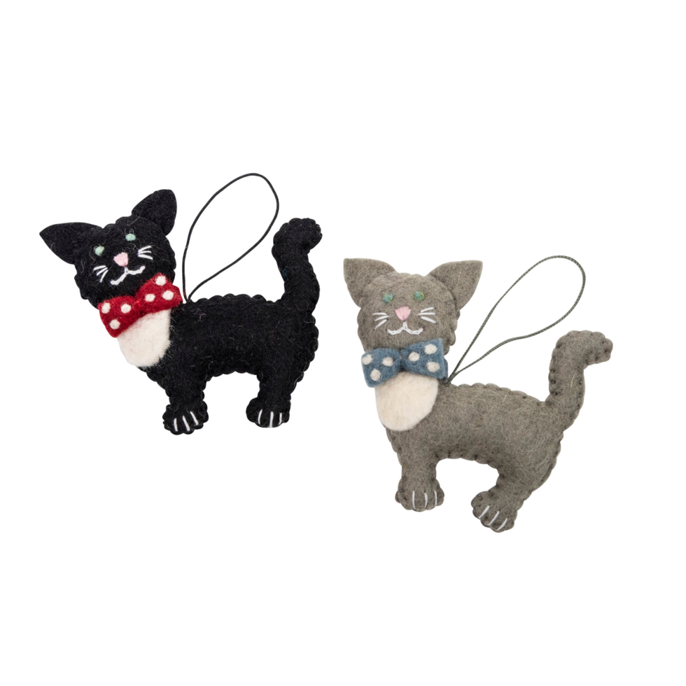 Xmas 26 Felt Decoration - Cats w Bows Grey