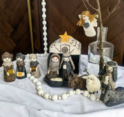 Christmas 25 Decoration: Nativity Scene