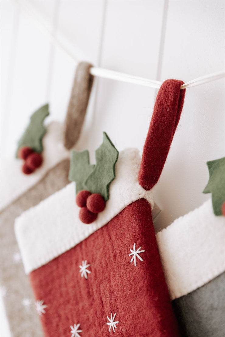 Christmas 25 Stocking - Stars w Holly Natural