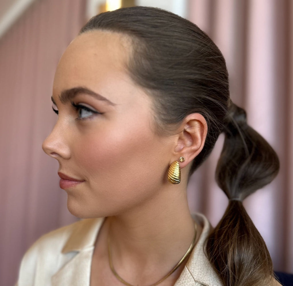 Amplify Drop Earrings