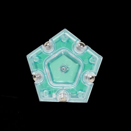 Speks Magnetic Pentagons