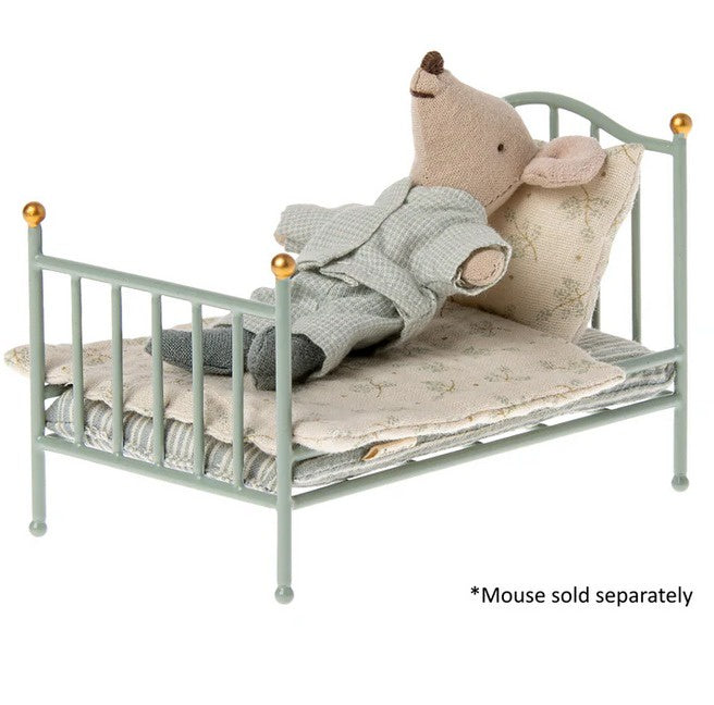 Maileg Vintage Bed Mouse - Mint