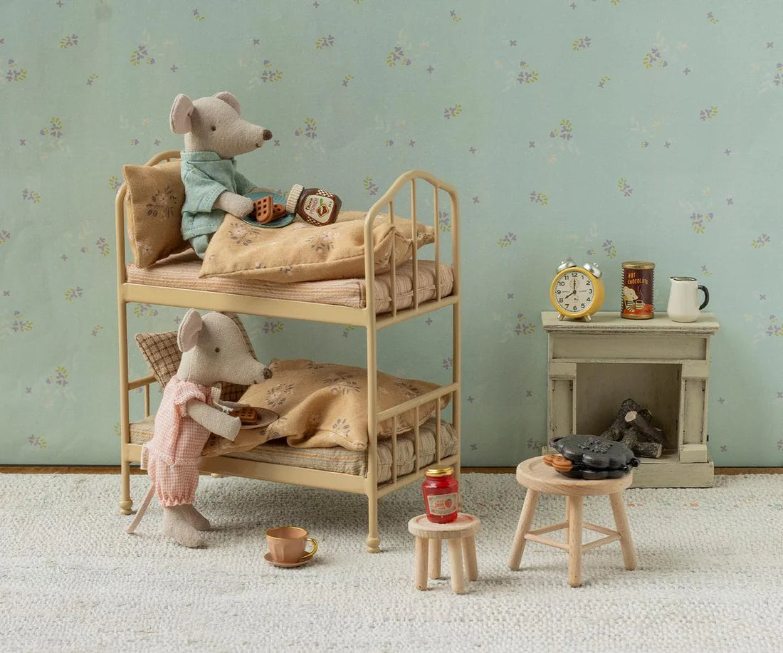 Maileg Bunk Bed Mouse - Wheat