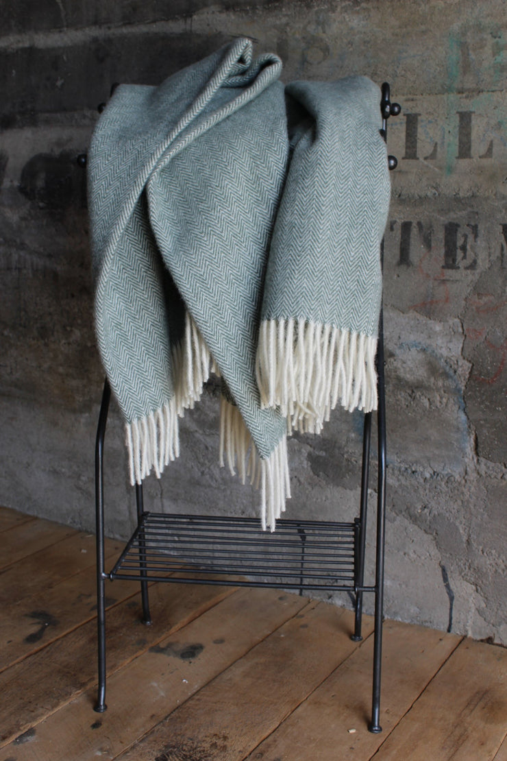Luxury Lambs Wool Blanket - Herringbone Paneer
