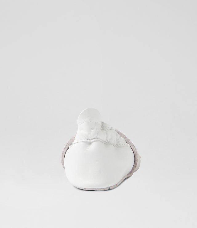 Bobux Soft Soles Cub - White