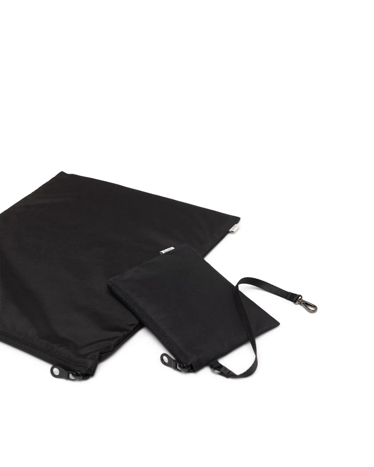 Maia Weekender Duffle 40L - Black