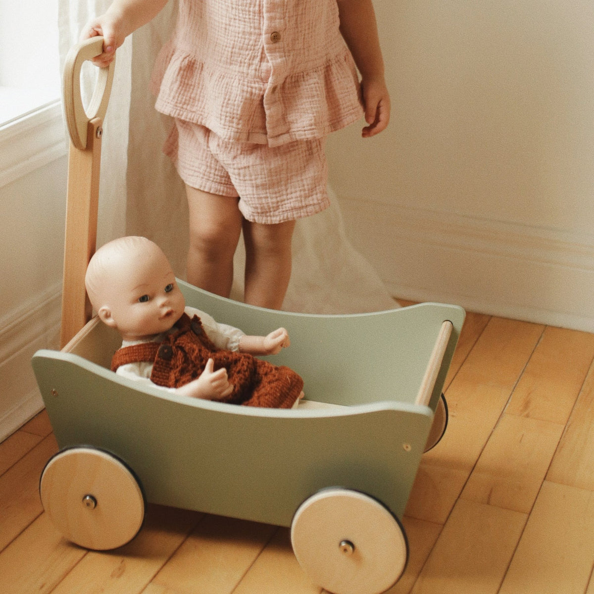 Kinderfeet Pull Wagon