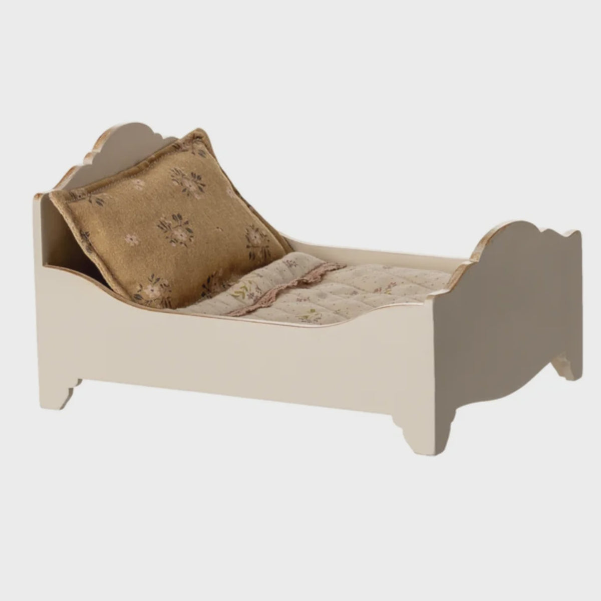 Maileg Bed Mouse Wooden Off-White