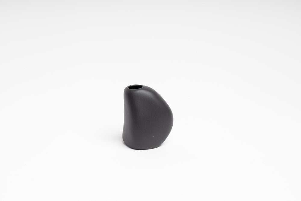 Harmie Vase - Pod Black