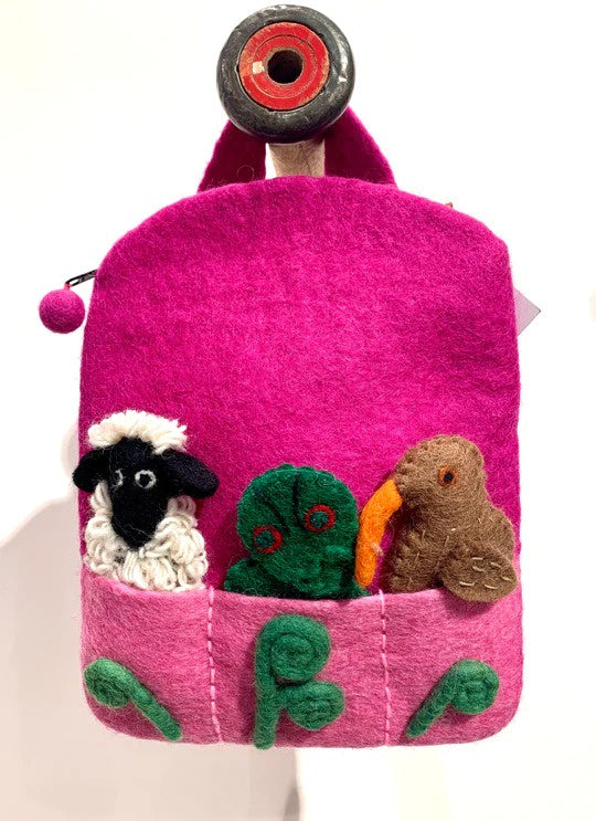 Felt Backpack w NZ  Finger Puppets - Pink